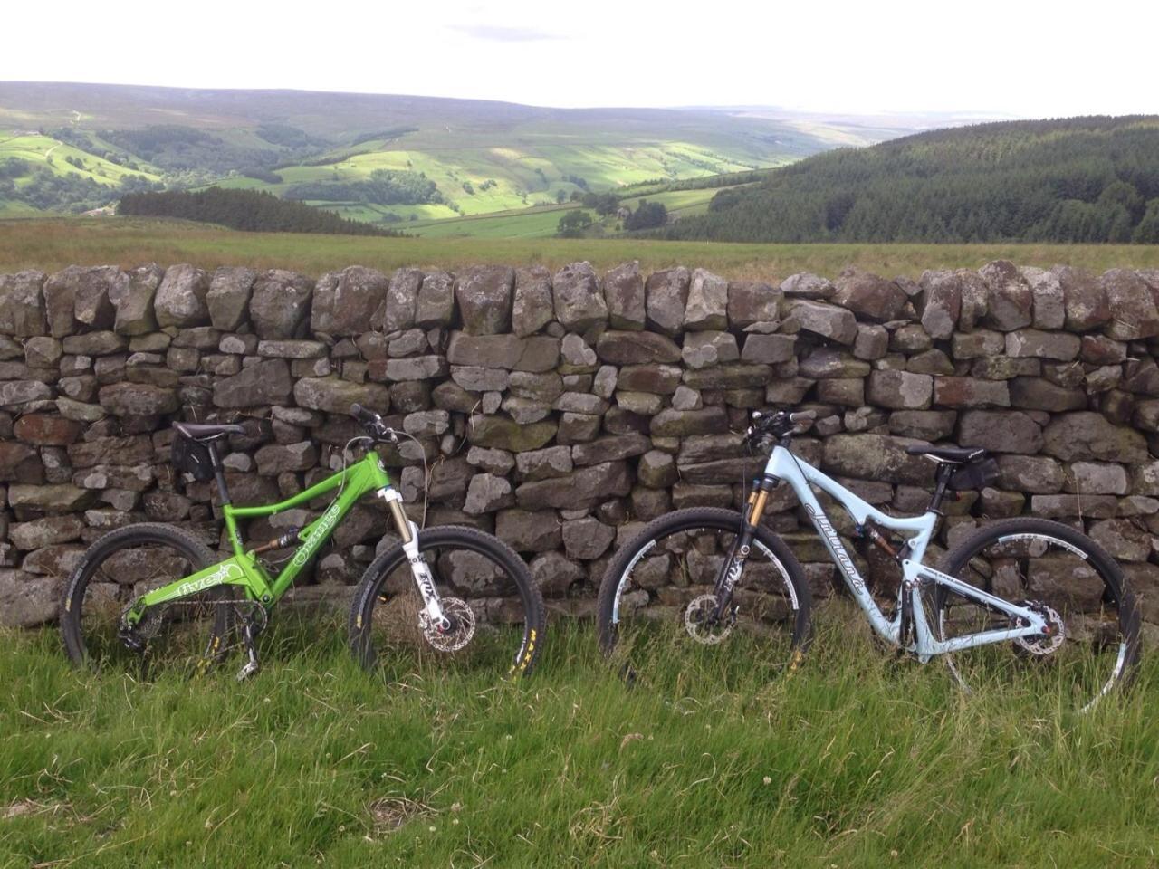 Hotel Bank Top Camping-North York Moors With Pitches For Caravans, Camper Vans And Tents Pickering Esterno foto