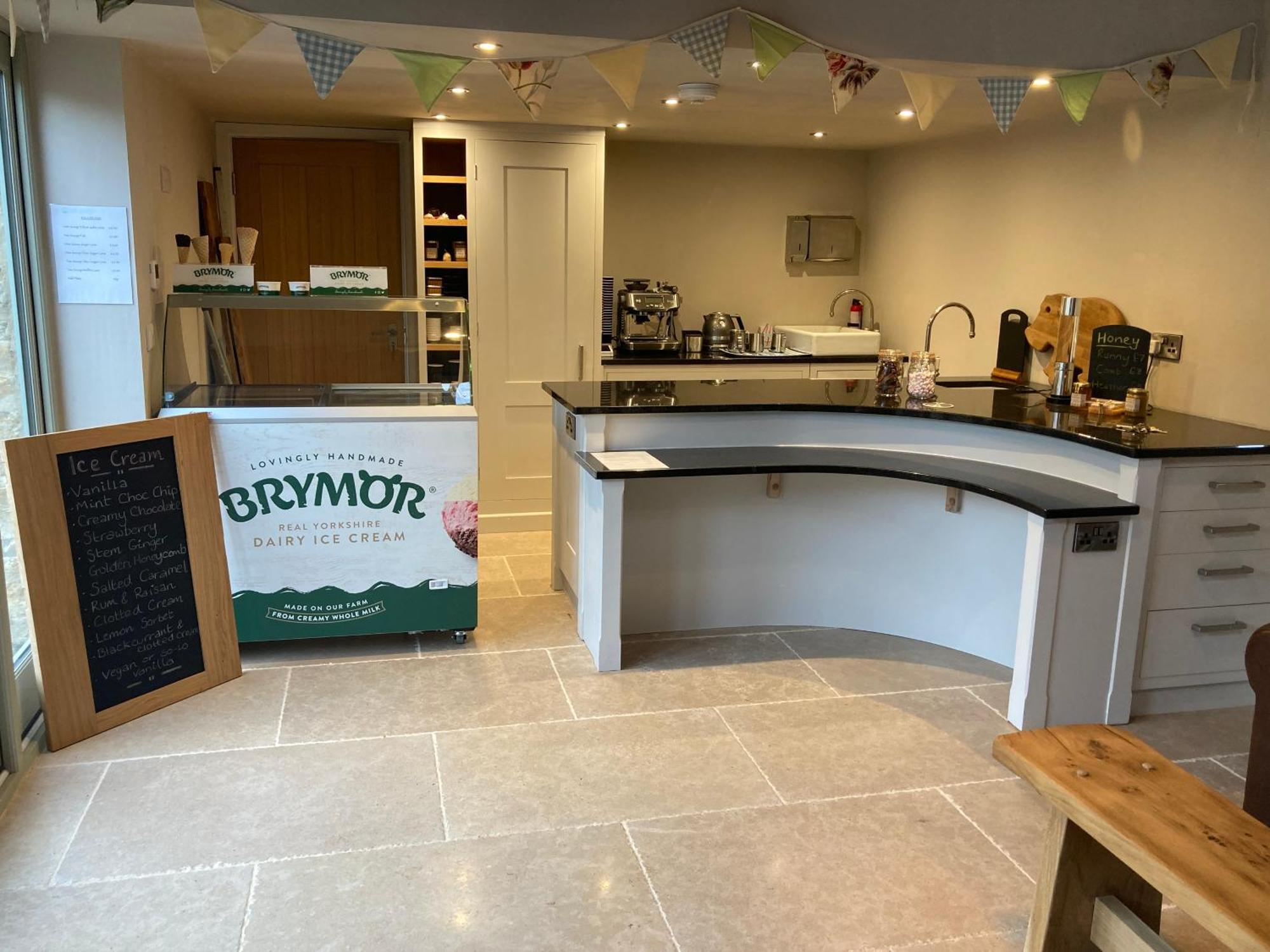 Hotel Bank Top Camping-North York Moors With Pitches For Caravans, Camper Vans And Tents Pickering Esterno foto